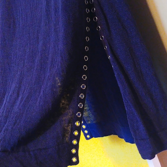 Navy Linen Tank - Picture 3 of 5